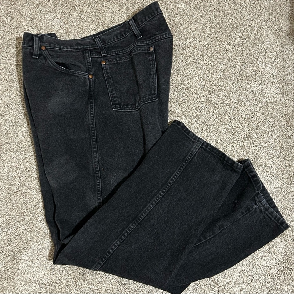 Wrangler Relaxed Fit Jeans - Black